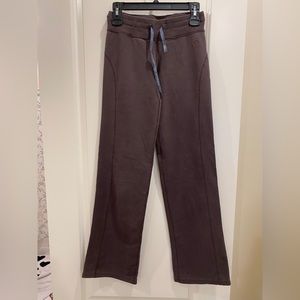 Lululemon brown wide leg joggers, size 6